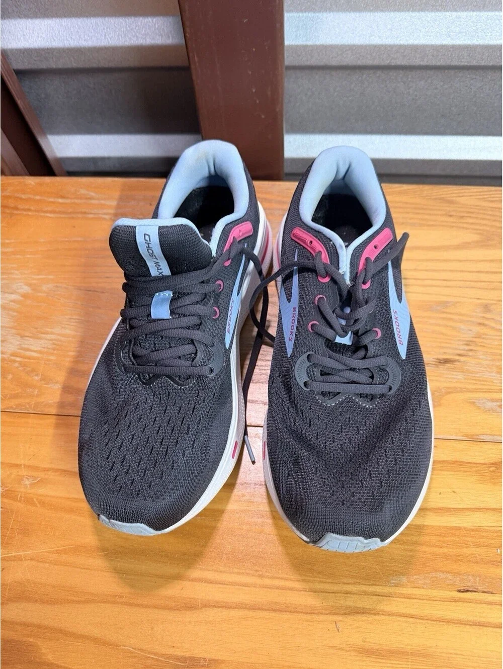 Brooks Ghost Max Women’s 10 Extra Wide Running/Walking Sneakers Blue Pink
